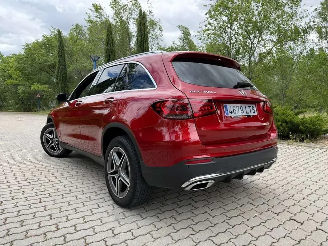 Usado Mercedes GLC350 320 CV (235 kW) 2021 Rojo SUV