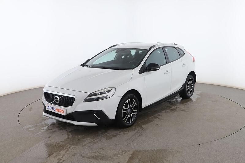Blanco Usado 2018 Volvo V40 CC Plus Familiar | 16.799 € - Imagen 1/3