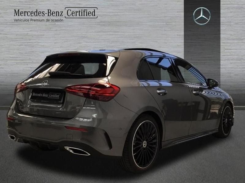 Usado Mercedes A180 Advanced 116 CV (85 kW) 2023 Gris Berlina
