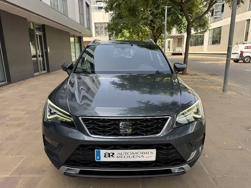 Usado Seat Ateca 150 CV (110 kW) 2017 Gris / plata SUV