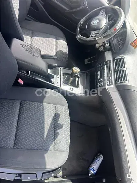 Usado BMW 318 143 CV (105 kW) 2003 Azul Berlina