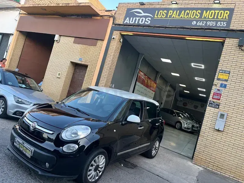 Usado Fiat 500L Living 105 CV (77 kW) 2015 Negro Monovolumen