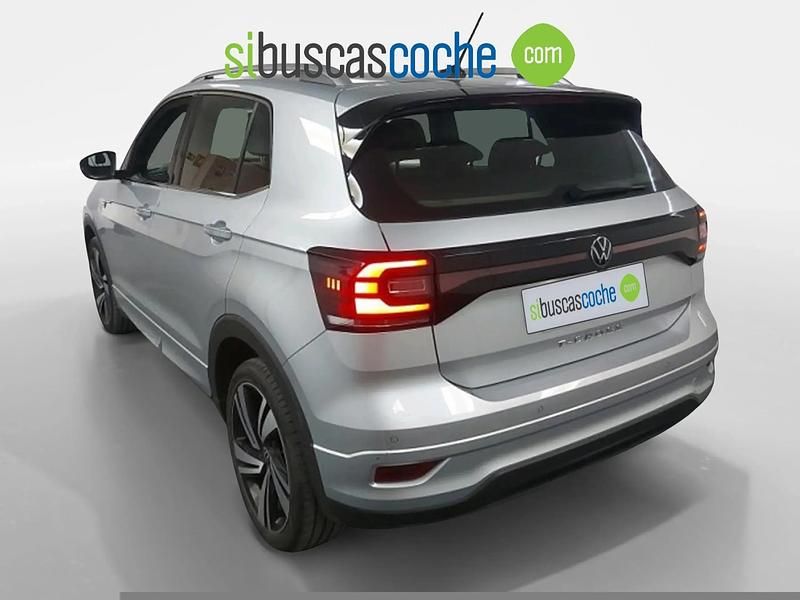 Usado VW T-Cross Sportline 110 CV (80 kW) 2023 Gris/plata SUV