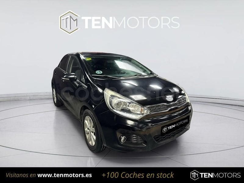 Usado Kia Rio 75 CV (55 kW) 2014 Negro Berlina