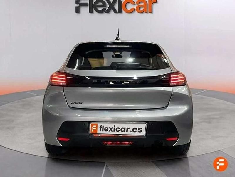 Usado Peugeot 208 Allure 102 CV (75 kW) 2024 Gris Utilitario