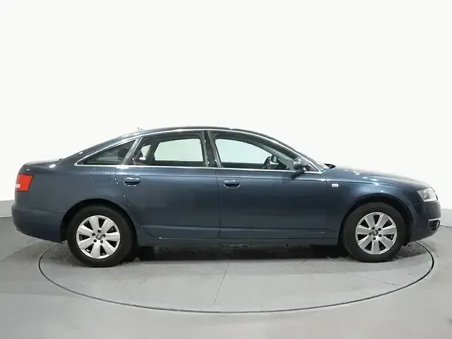 Usado Audi A6 225 CV (165 kW) 2006 Azul Berlina