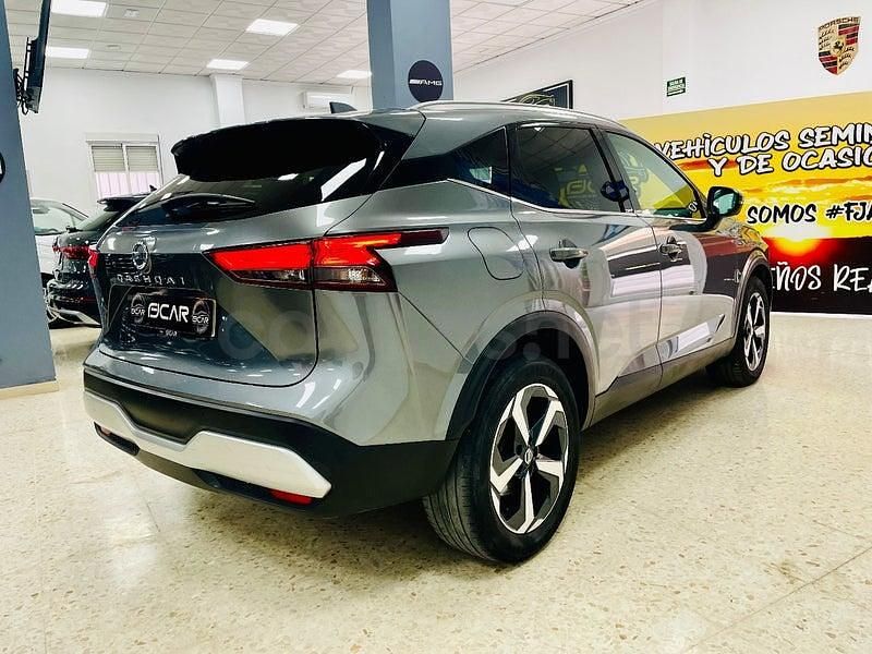 Begagnad Nissan Qashqai N-Connecta 158 HK (116 kW) 2022 Grå SUV