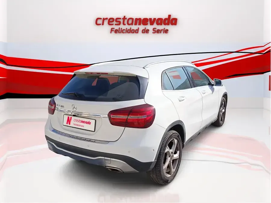 Usado Mercedes GLA180 122 CV (89 kW) 2019 SUV