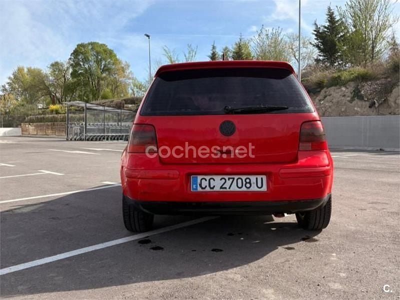 Usado VW Golf IV Highline 115 CV (84 kW) 2000 Rojo Berlina