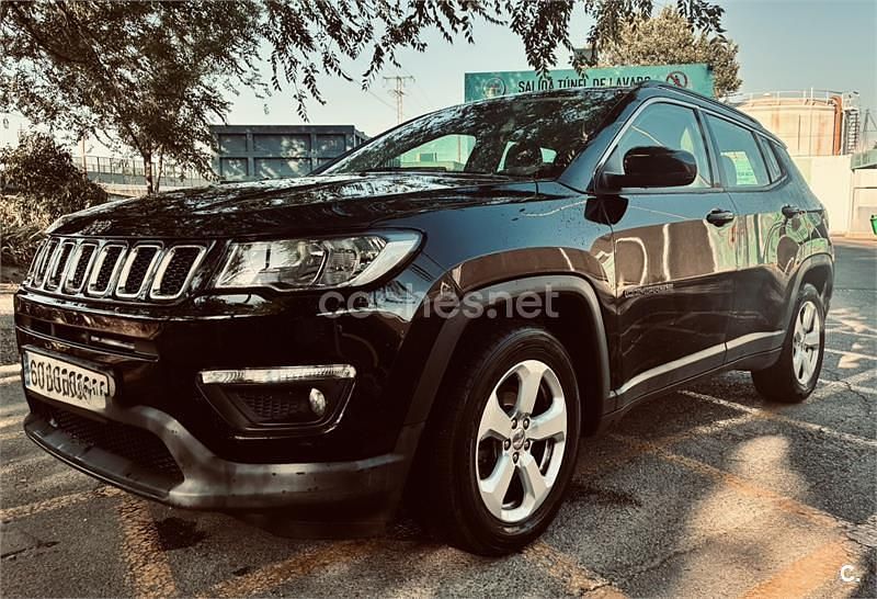Usado Jeep Compass Sport 120 CV (88 kW) 2020 Negro SUV