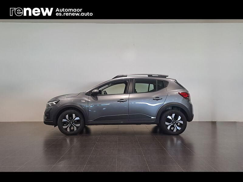 Usado Dacia Sandero Expression 100 CV (73 kW) 2024 Gris Utilitario