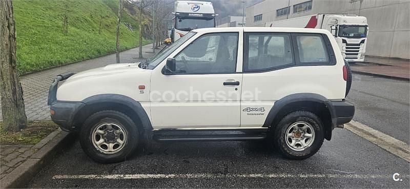 Blanco Usado 1998 Nissan Terrano S SUV | 7900 € (Buen precio) - Imagen 1/4