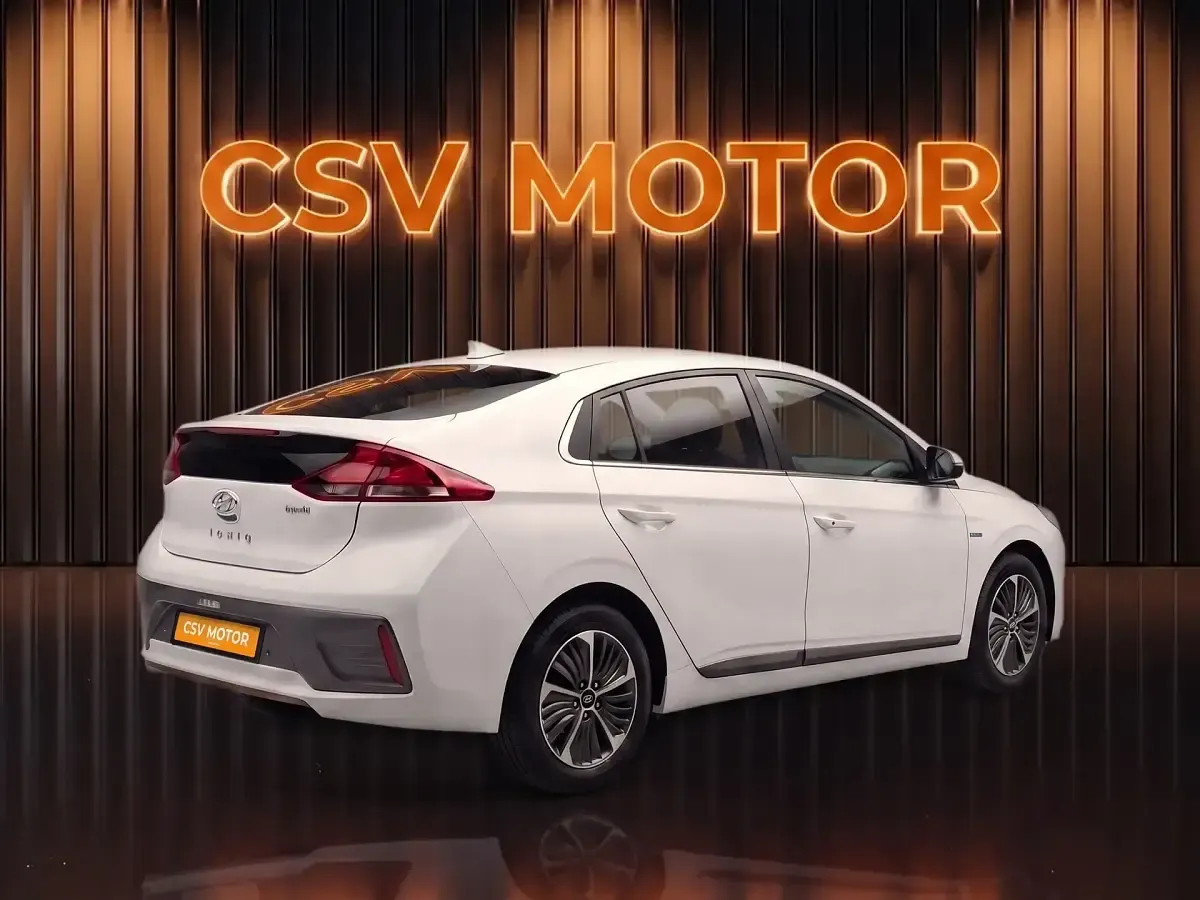 Usado Hyundai Ioniq 141 CV (103 kW) 2020 Blanco Utilitario
