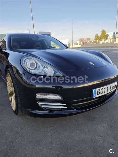 Usado Porsche Panamera 400 CV (294 kW) 2012 Negro Berlina