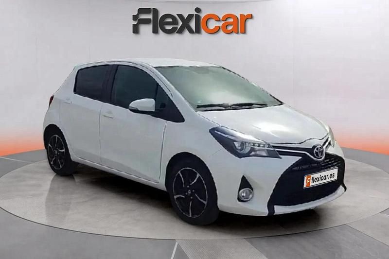 Blanco Usado 2016 Toyota Yaris Active Berlina | 11.690 € (Precio justo) - Imagen 1/4