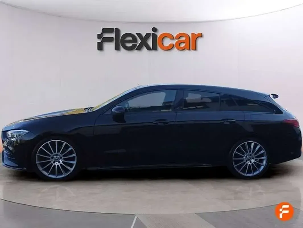 Usado Mercedes CLA220 Shooting Brake 190 CV (139 kW) 2019 Negro Familiar