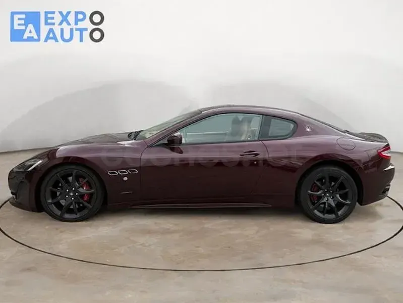 Usado Maserati Granturismo 460 CV (338 kW) 2014 Violeta / lila Coupe