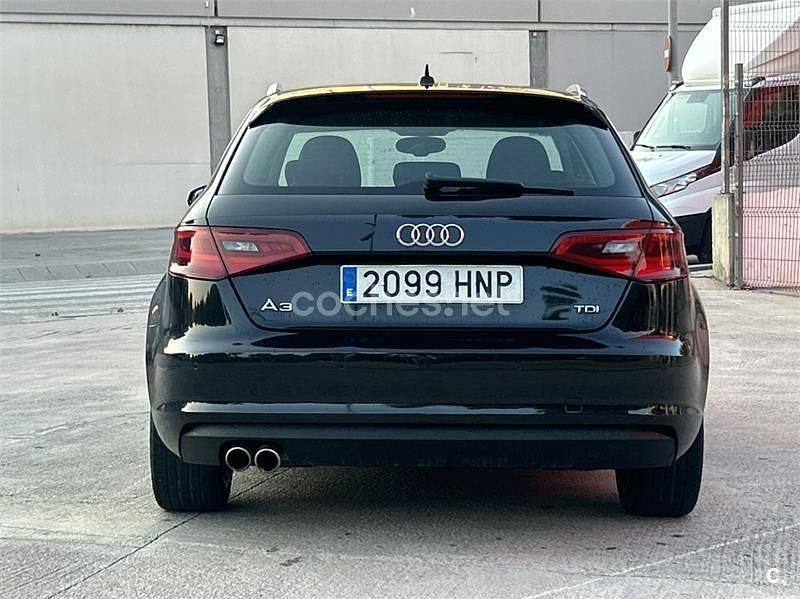 Negro Usado 2013 Audi A3 Sportback Attraction Berlina | 10.500 € (Buen precio) - Imagen 1/4
