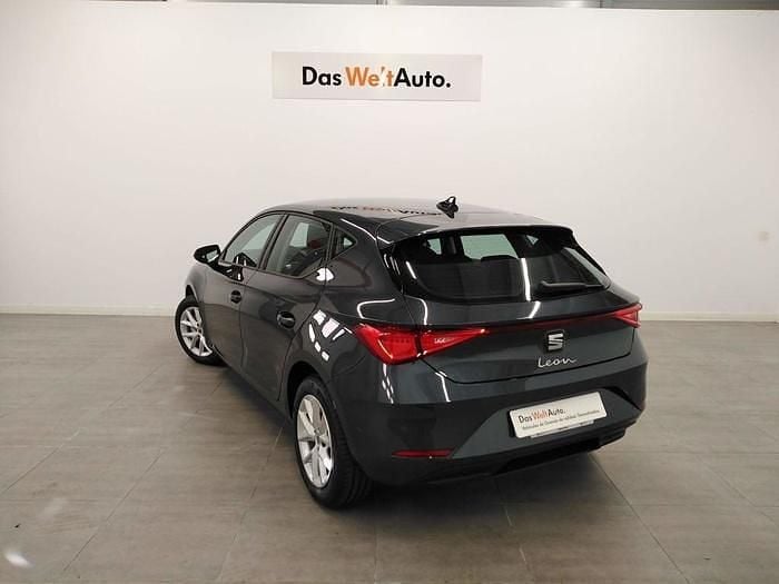 Usado Seat Leon Style 116 CV (85 kW) 2025 Gris Berlina