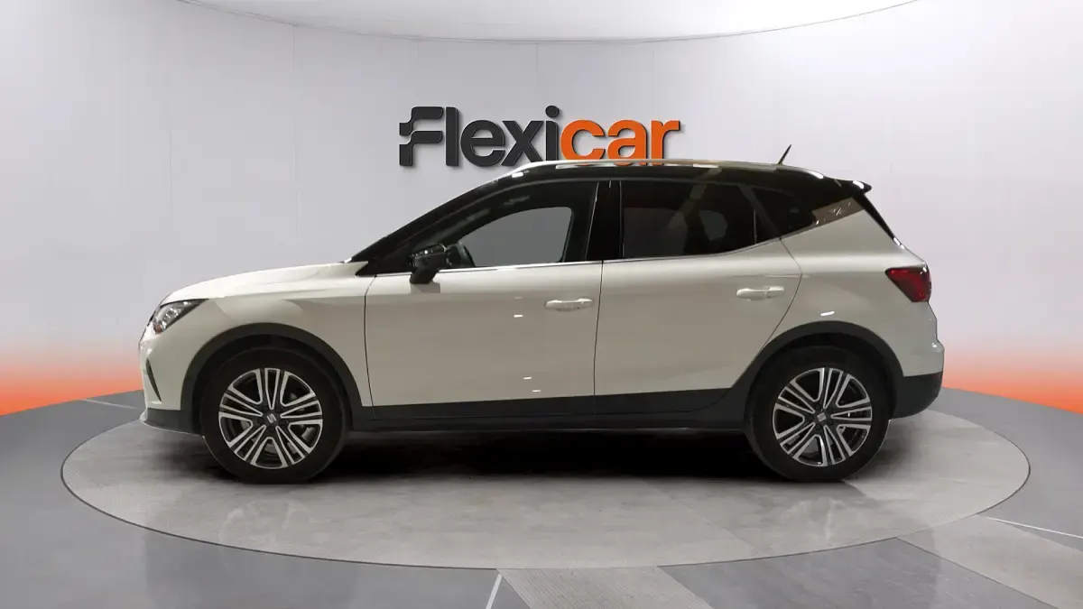 Usado Seat Arona Xperience 116 CV (85 kW) 2024 Blanco SUV