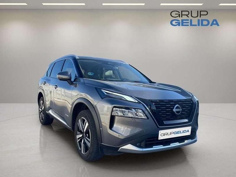 Usado Nissan X-Trail Tekna 212 CV (155 kW) 2022 Gris SUV