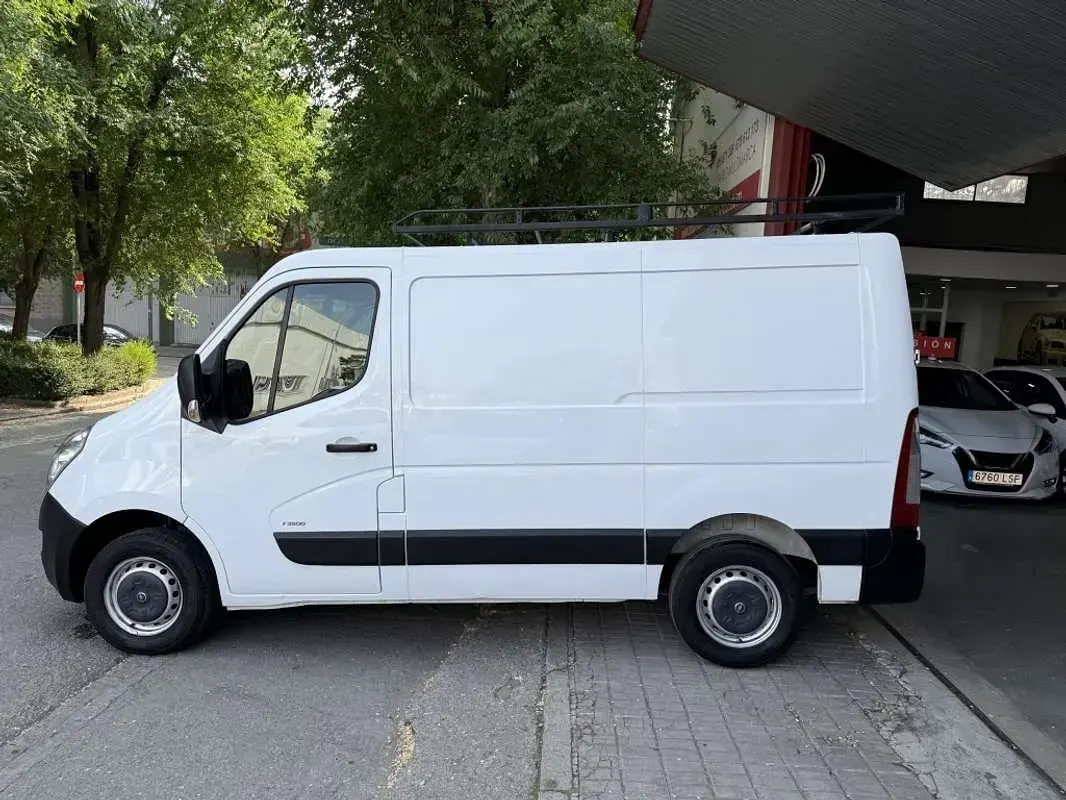 Usado Opel Movano 110 CV (80 kW) 2018 Blanco Monovolumen