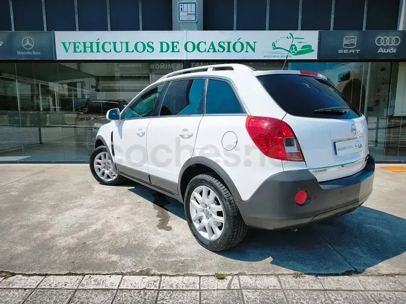 Usado Opel Antara Selective 163 CV (119 kW) 2013 Blanco SUV