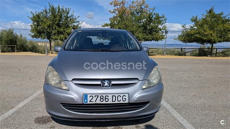 Gris / plata Usado 2004 Peugeot 307 Berlina | 2700 € (Precio justo) - Imagen 1/4