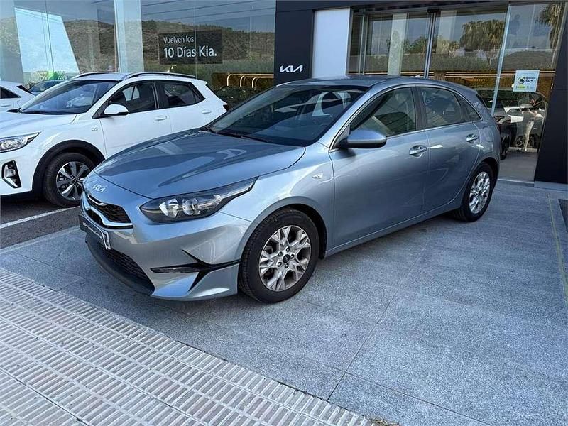 Usado 2023 Kia Ceed Utilitario | 16.400 € (Precio justo) - Imagen 1/4