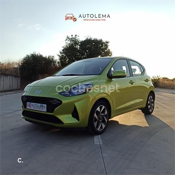 Verde Usado 2024 Hyundai i10 Utilitario | 11.990 € (Buen precio) - Imagen 1/4