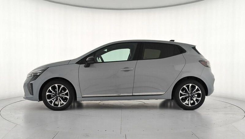 Usado Renault Clio V Techno 100 CV (73 kW) 2025 Gris Berlina