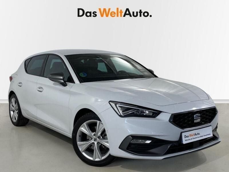 Blanco Usado 2024 Seat Leon FR Utilitario | 25.800 € (Precio justo) - Imagen 1/4