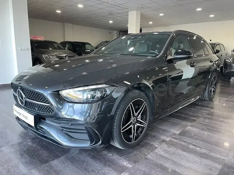 Usado Mercedes C300e 313 CV (230 kW) 2022 Negro Familiar