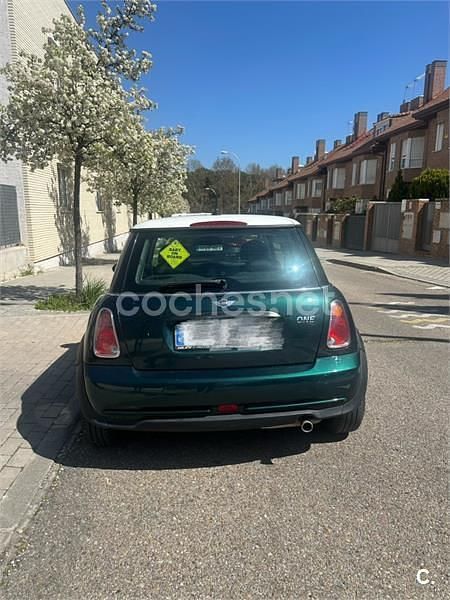 Usado Mini ONE 90 CV (66 kW) 2005 Verde Utilitario