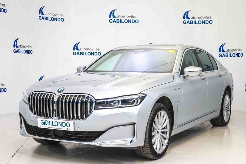 Gris Usado 2019 BMW 745e Comfort Edition Berlina | 49.900 € - Imagen 1/4