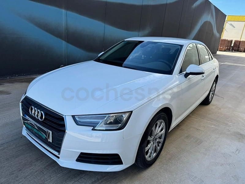 Usado Audi A4 150 CV (110 kW) 2018 Blanco Berlina