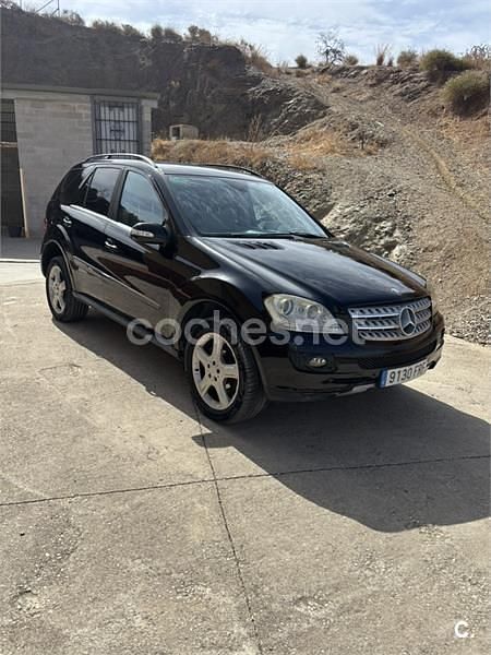 Usado Mercedes ML320 224 CV (164 kW) 2007 Negro SUV
