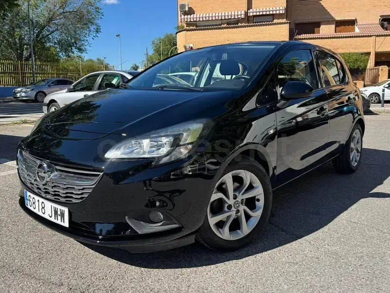 Usado Opel Corsa Selective 90 CV (66 kW) 2017 Negro Utilitario