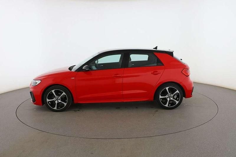 Usado Audi A1 Comfort 111 CV (81 kW) 2021 Rojo Utilitario