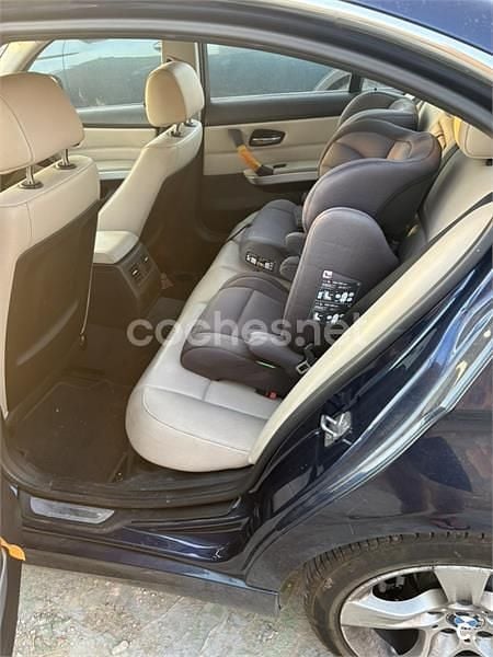 Usado BMW 318 143 CV (105 kW) 2011 Azul Berlina