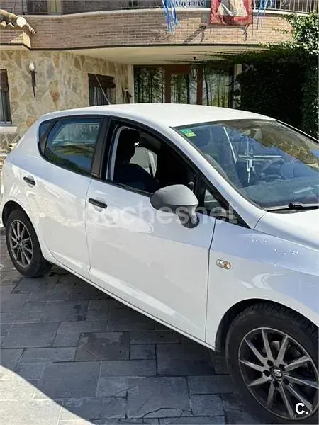 Usado Seat Ibiza I-Tech 85 CV (62 kW) 2015 Blanco Berlina