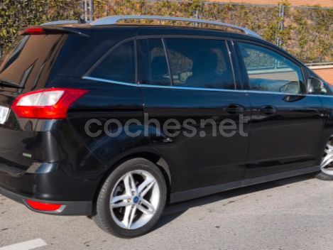 Usado Ford Grand C-Max Titanium 125 CV (91 kW) 2016 Negro Monovolumen
