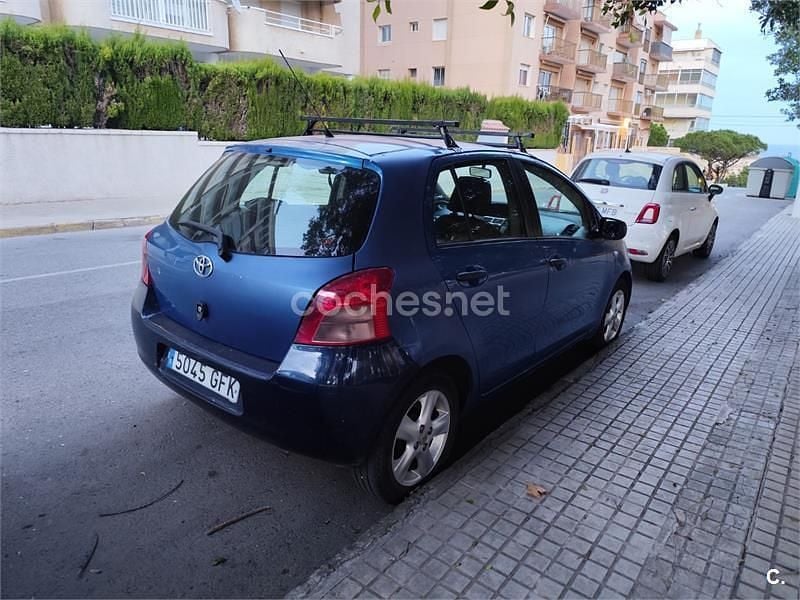 Usado Toyota Yaris 90 CV (66 kW) 2008 Azul Berlina