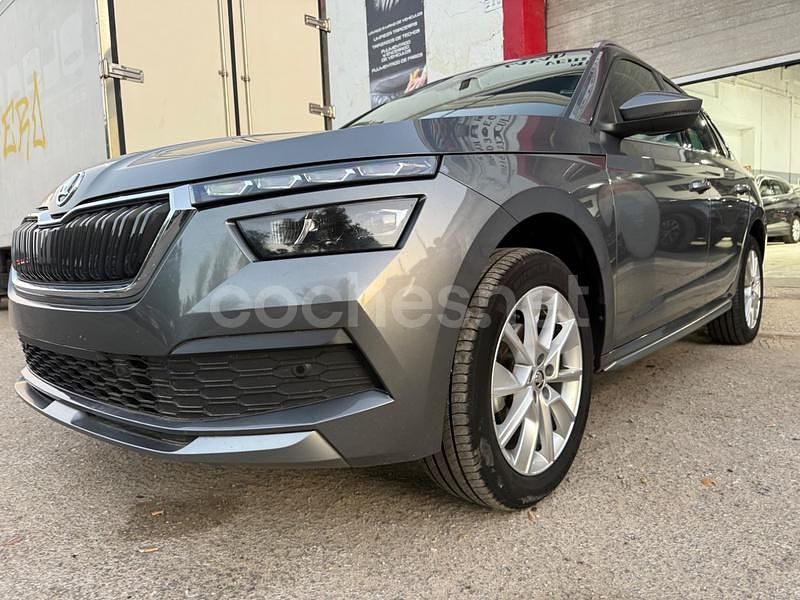 Gris / plata Usado 2023 Skoda Kamiq Style SUV | 20.000 € (Precio justo) - Imagen 1/4