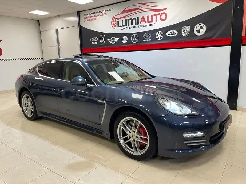 Usado Porsche Panamera 400 CV (294 kW) 2011 Azul Utilitario