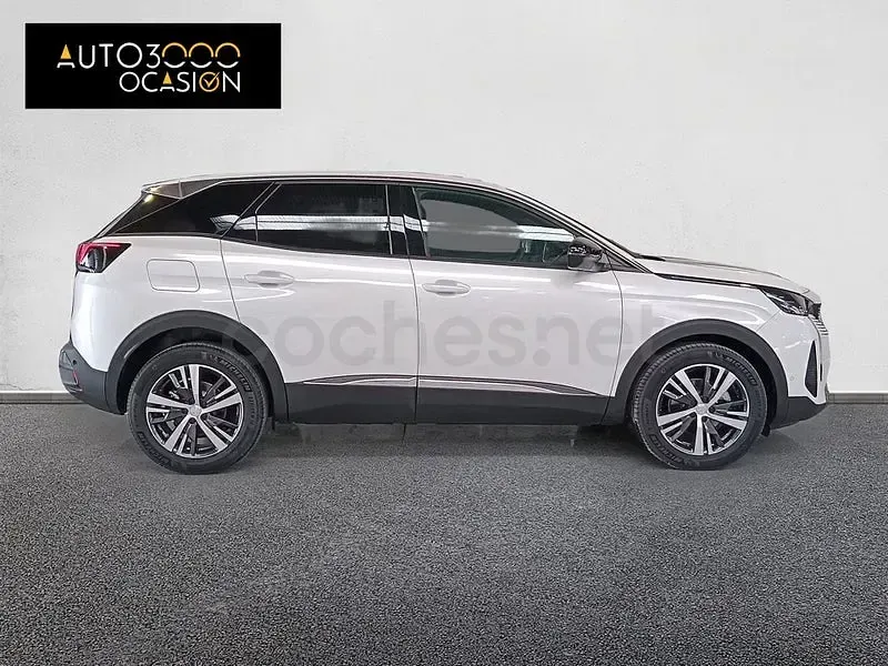 Usado Peugeot 3008 Allure 130 CV (95 kW) 2023 Blanco SUV