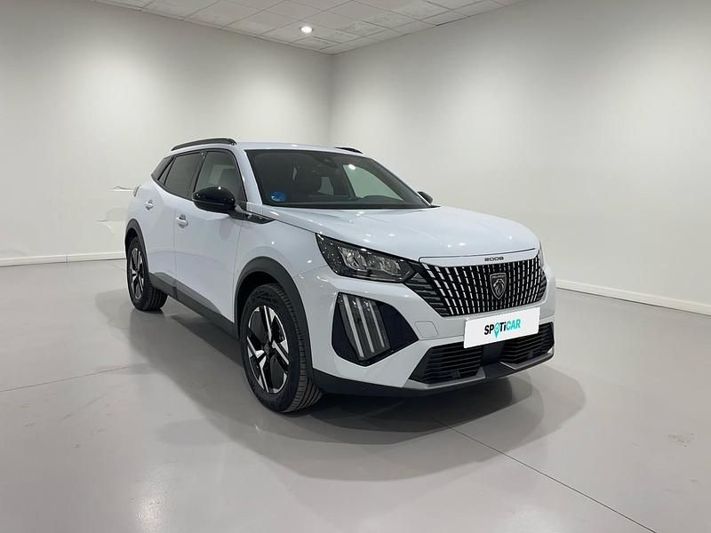 Usado Peugeot e-2008 Allure 100 kW (136 CV) 2024 Blanco SUV
