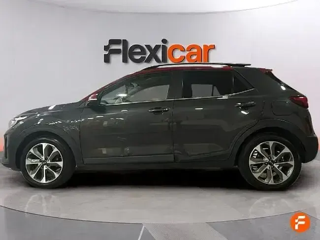 Usado Kia Stonic 100 CV (73 kW) 2019 Gris SUV