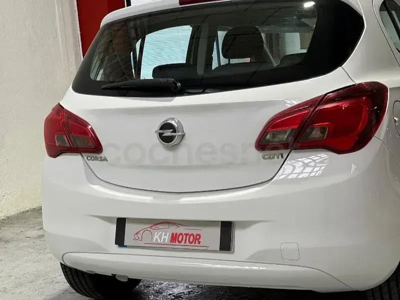 Usado Opel Corsa Color Edition 95 CV (69 kW) 2017 Blanco Utilitario