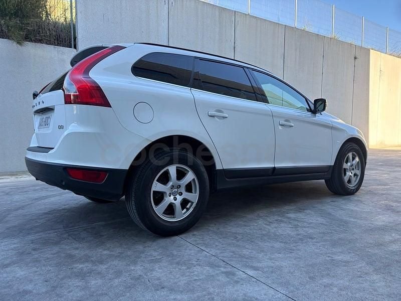 Usado Volvo XC60 Momentum 163 CV (119 kW) 2011 Blanco SUV